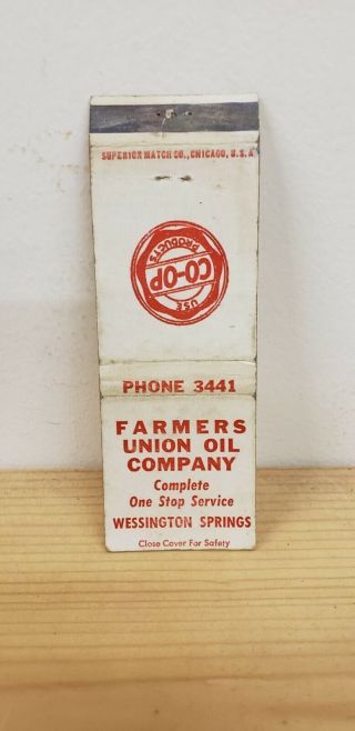 Farmers Union Oil Co Wessington Springs South Dakota Matchbook Cover