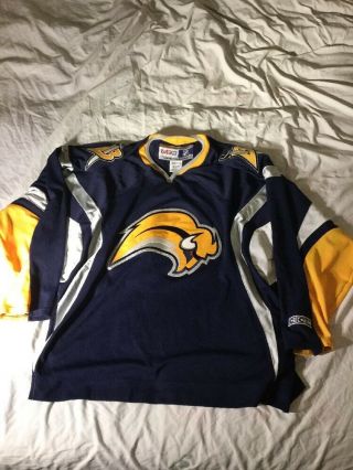 Mens Ccm Buffalo Sabres Vintage 2007 - 08 To - 2009 - 10 Style Jersey Size L