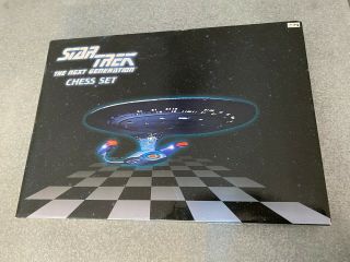 1999 Star Trek Next Generation Chess Set Open Box Complete Set