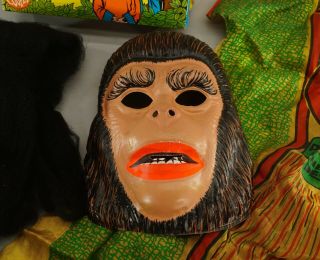 ORIG.  1973 PLANET OF THE APES LISA BEN COOPER HALLOWEEN COSTUME IN PICTURE BOX 2