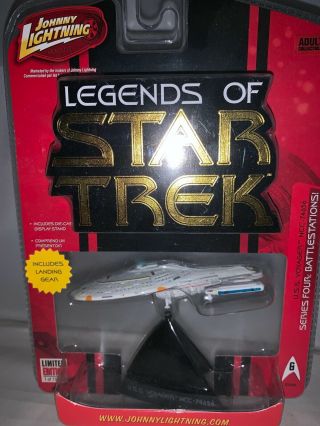 2005 Johnny Lightning Star Trek Legends Voyager Limited Edition Starship - Nip