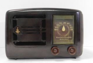 1946 Emerson Model 507 Tabletop Bakelite Radio