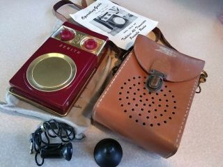 Vintage Zenith Royal 500 Transistor Radio