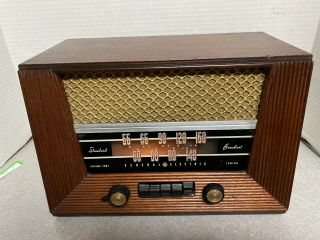 Vintage 1946 Ge General Electric Model 321 Wood Case Tabletop Tube Radio