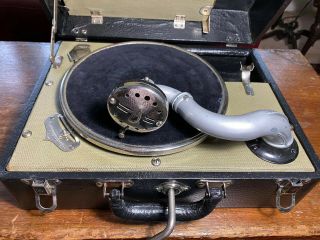 Antique Birch Model No.  3 Hand Crank Phonograph Vintage 78 Record Player