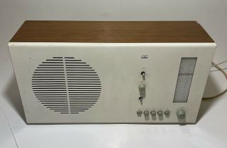 Clairtone Braun Rt - 20 Rt20 Shortwave Radio Receiver (turns On And Radio)