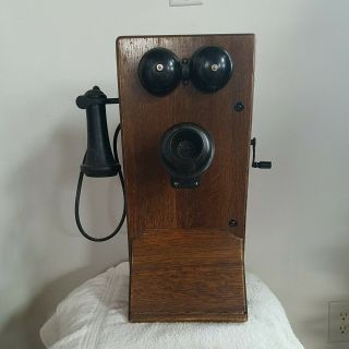 Vintage Antique 1939 Oak Wall Phone