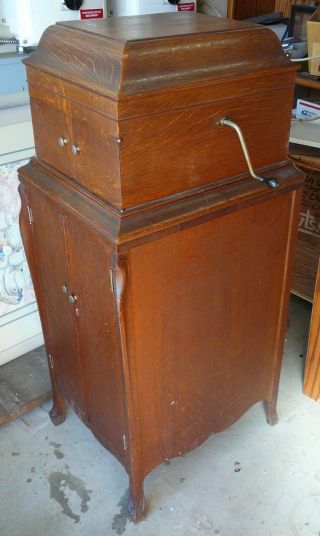 Antique 1912 Victrola by Victor Talking Machine 4