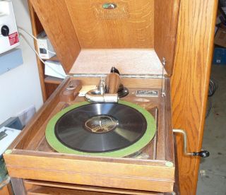 Antique 1912 Victrola by Victor Talking Machine 6