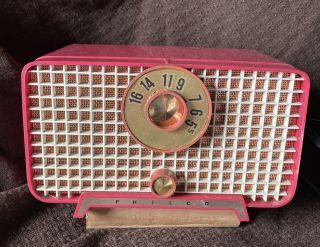 Vintage Philco Tube Radio Model D - 595 - 124 Mid - Century Dark Pink Rare