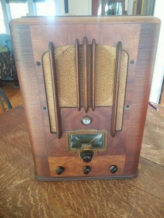 Vintage Rca Model 6t5 Tombstone Radio Looks Great Perfect For Restoration