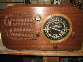 Air Castle 4 - 136a Green Tuning Eye Restored Electronics Table Radio Beauty