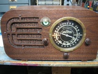 AIR CASTLE 4 - 136A green tuning eye restored electronics table radio beauty 2