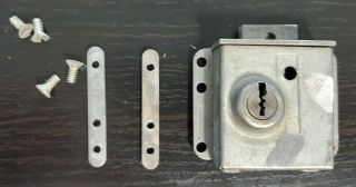 10l Lock For Automatic Electric 3 Slot Payphone Vault Door.