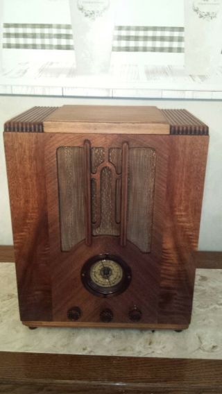 Fully Restored 1936 Airline 62 - 198 (by Belmont) Tombstone Tube Radio