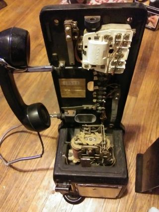 I 50 - Gj - 55 - 6 The Gray Pay Station Telephone Company.  And Western Electric Maker