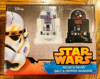 Star Wars R2 - D2 Droid & R2 - Q5 Disney Salt & Pepper Shaker Set