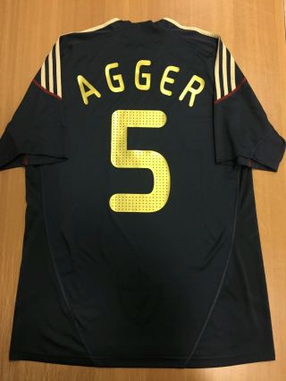 Agger 5.  Liverpool Away Football Shirt 2009 - 2010.  Size: L.  Adidas Jersey