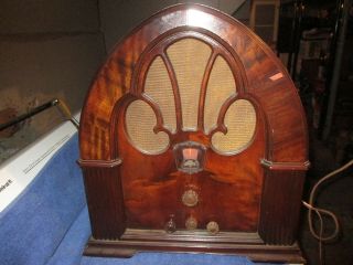 Philco 90 Cathedral Radio 1931?