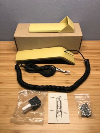 Bang & Olufsen B&o Beocom 1401 Yellow Corded Telephone W/ Wall Mount Us Plug