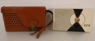 Vtg Philco Model T - 7 - 126 Transistor Radio W/ Leather Case Cream Black