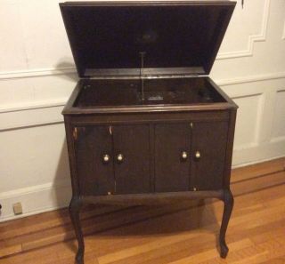 Antique Victrola Talking Machine Mahogany Cabinet (only Cabinet With Speaker)