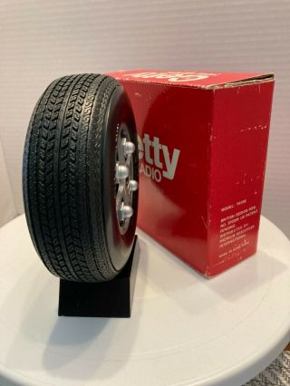 Getty Oil Tire Promotional AM Radio w/BOX & STAND 2