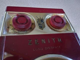 vintage Zenith Royal 500 Long Distance transistor radio 3