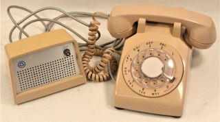 Western Bell Electric Tan Rotary Dial Desk Phone 500mm Vintage C.  1978 W.  Speaker