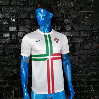 Ortugal Team Jersey Away Shirt 2012 - 2013 White Nike 447885 - 105 Mens Size M
