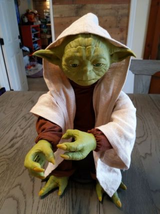 2015 Spin Master Star Wars Moving Talking Yoda Jedi Master 16 "