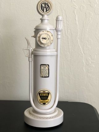 Vintage Ethyl Gas Pump Am - Fm Radio