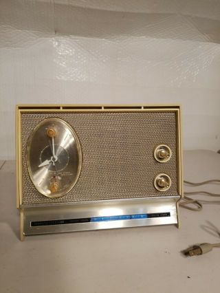 Sears Silvertone Instant Sound Transistor Radio And Alarm Clock Vintage 1960s