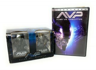 Avp Alien Vs Predator Limited Edition Figurines 16331 Of 25000 (2004) W Dvd