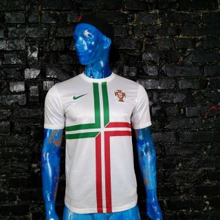Portugal Team Jersey Away Shirt 2012 - 2013 White Nike 447885 - 105 Mens Size M