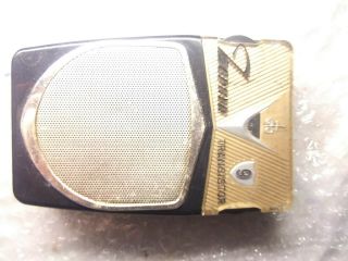 Vintage Zephyr Transistor 9 Radio No Cracks