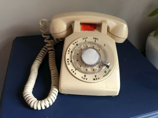 1970s Beige Vintage At&t Western Electric Bell System Classic Rotary Phone