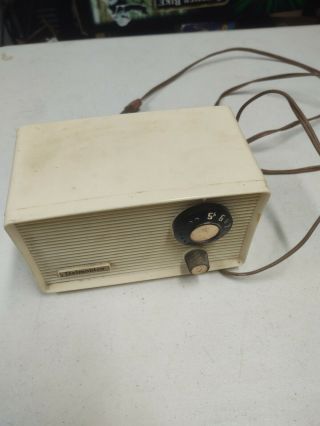 Retro Vintage White Delmonico Am Tube Radio Made In Japan Mcm 7x4x4