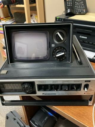 Vintage Panasonic Tr - 535 Solid State B&w Tv Am Fm Radio Great