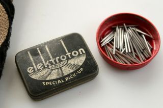 Vintage ELEKTROTON Gramophone Needles in Tin Case 