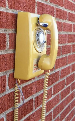 Vintage Stromberg Carlson Wall Mount Mustard Color Rotary Telephone