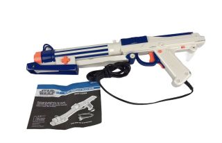Star Wars Blaster Gun Plug N Play Tv Video Game / Prop Hasbro 2008 W/ Booklet