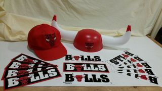Vintage Chicago Bulls 1997 Nba Subway Promo Hat Plastic Helmet W/horns & More