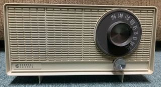 Vintage General Electric Am Tube Radio Model T - 1110a Bell White