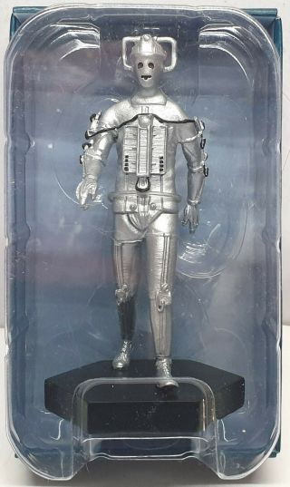 Cyberman " The Wheel In Space ",  Doctor Who Painted Resin Figurines (80)