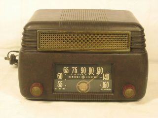 Vintage General Electric Tube Radio Model 202 Bakelite " Look "