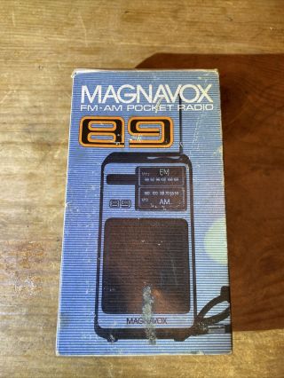 Vintage Magnavox 89 Transistor Am/fm Pocket Radio.  Old Stock 1979