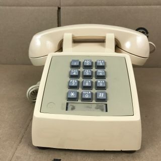 Western Electric Bell System 2500 Dm Desk Telephone Push Button Beige 7.  B6