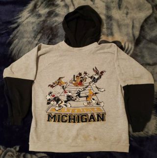 Vintage 90s Michigan Wolverines Looney Tunes Football Hooded Sweatshirt Size Xl