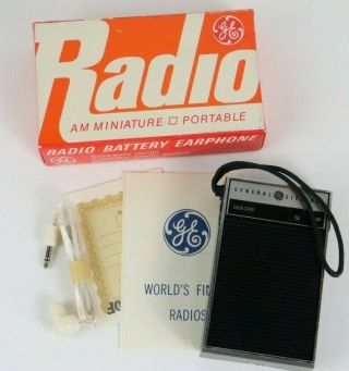 Vintage Ge Miniature - Portable - Transistor - Am - Solid - State - Radio P2790